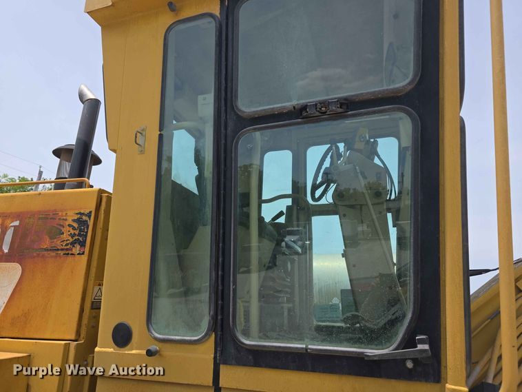 image for item FH6191 1998 Caterpillar 140H motor grader