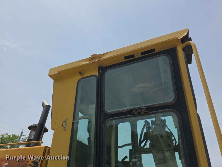 image for item FH6191 1998 Caterpillar 140H motor grader