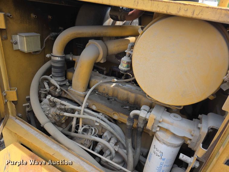image for item FH6191 1998 Caterpillar 140H motor grader