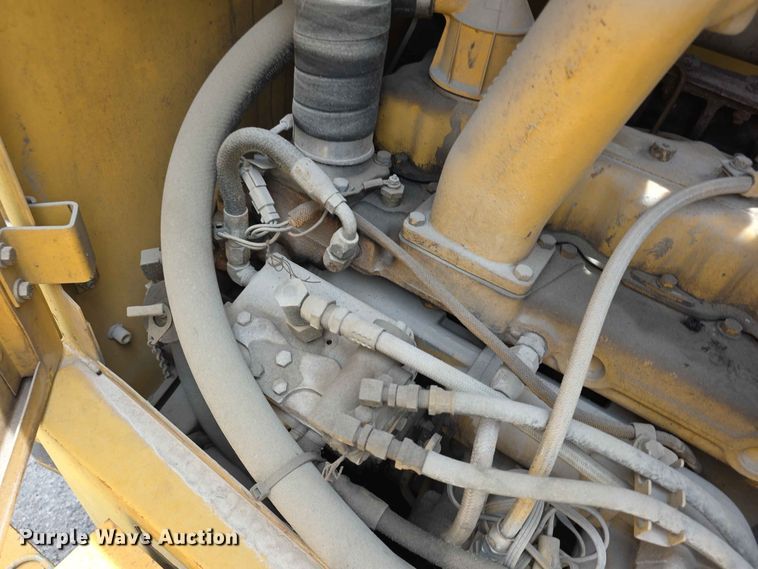image for item FH6191 1998 Caterpillar 140H motor grader
