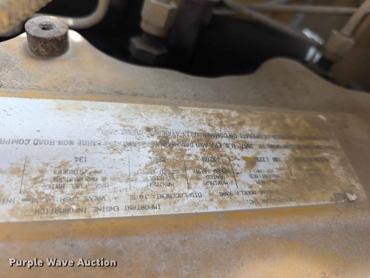 image for item FH6191 1998 Caterpillar 140H motor grader