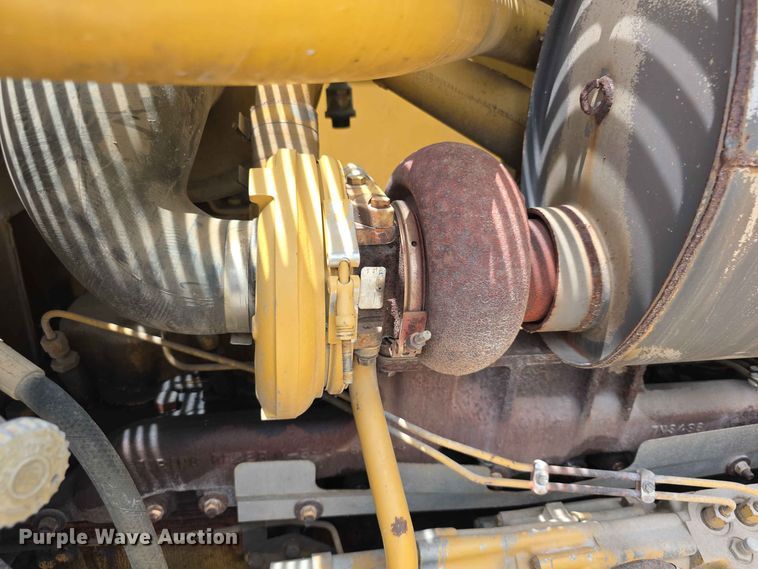 image for item FH6191 1998 Caterpillar 140H motor grader