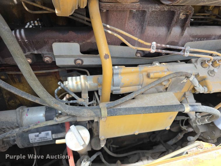 image for item FH6191 1998 Caterpillar 140H motor grader