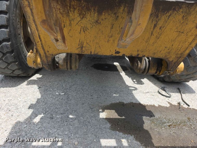 image for item FH6191 1998 Caterpillar 140H motor grader