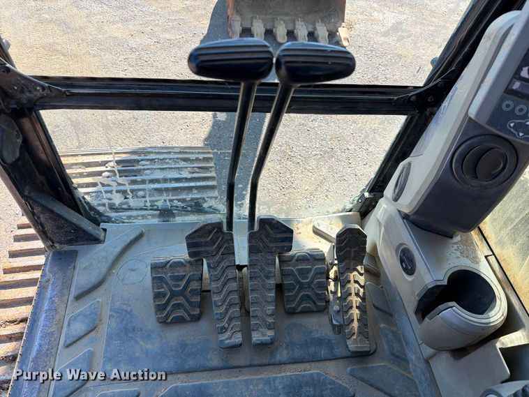 image for item FI0232 2011 Caterpillar 336E L excavator