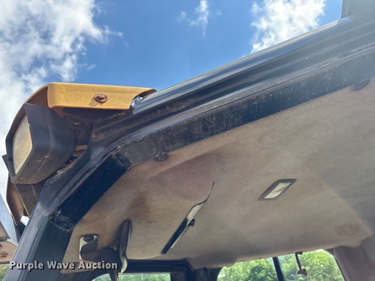 image for item FI0233 2013 Caterpillar D6K2 XL dozer