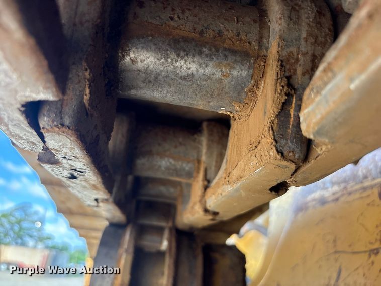 image for item FI0233 2013 Caterpillar D6K2 XL dozer