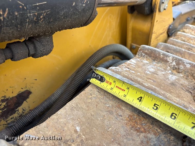 image for item FI0233 2013 Caterpillar D6K2 XL dozer