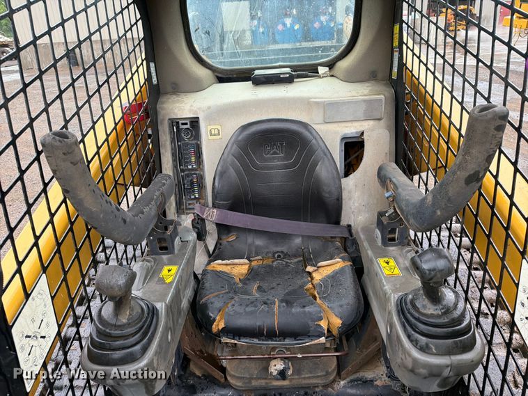image for item FI0236 2014 Caterpillar 299D tracked skid steer loader