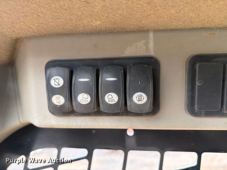 image for item FI0236 2014 Caterpillar 299D tracked skid steer loader