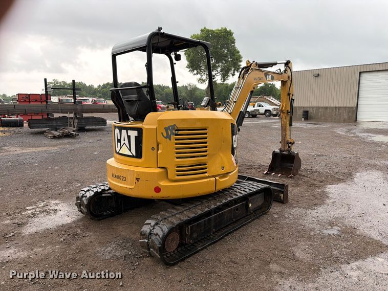image for item FI0237 2016 Caterpillar 304E2 CR mini excavator