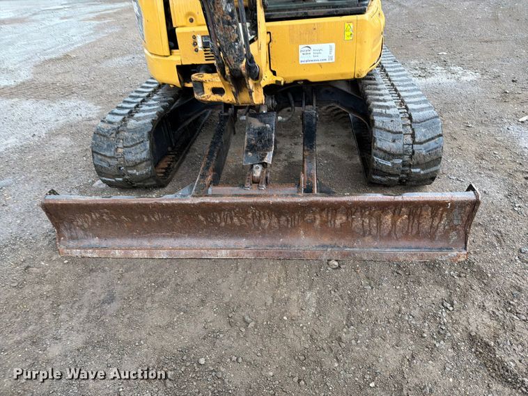 image for item FI0237 2016 Caterpillar 304E2 CR mini excavator