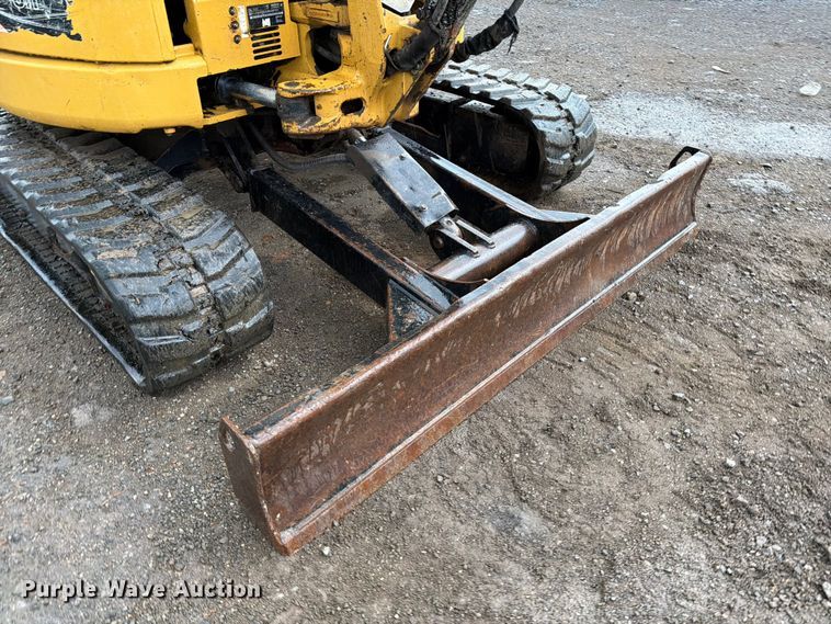 image for item FI0237 2016 Caterpillar 304E2 CR mini excavator
