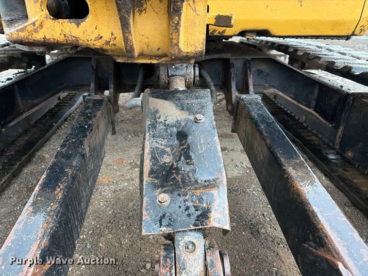 image for item FI0237 2016 Caterpillar 304E2 CR mini excavator