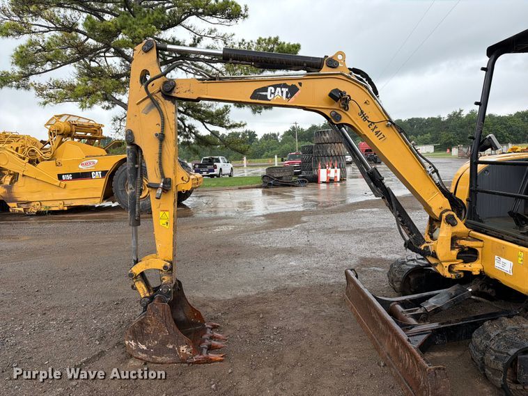 image for item FI0237 2016 Caterpillar 304E2 CR mini excavator