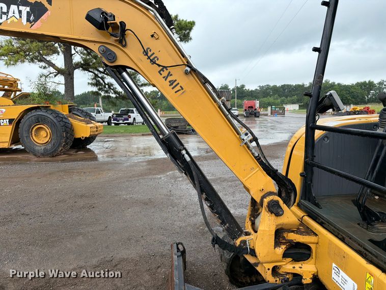 image for item FI0237 2016 Caterpillar 304E2 CR mini excavator