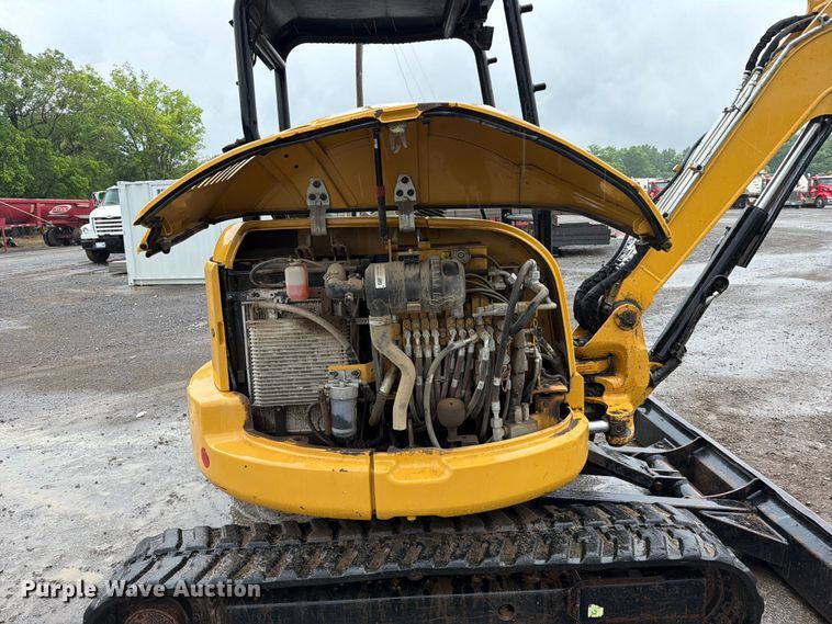 image for item FI0237 2016 Caterpillar 304E2 CR mini excavator