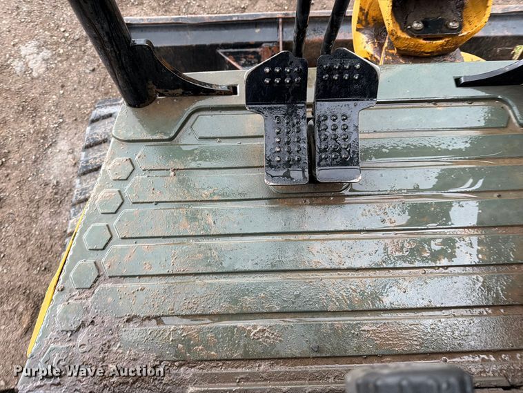 image for item FI0237 2016 Caterpillar 304E2 CR mini excavator