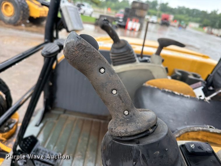 image for item FI0237 2016 Caterpillar 304E2 CR mini excavator