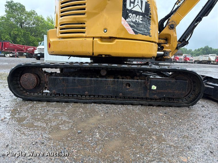 image for item FI0237 2016 Caterpillar 304E2 CR mini excavator