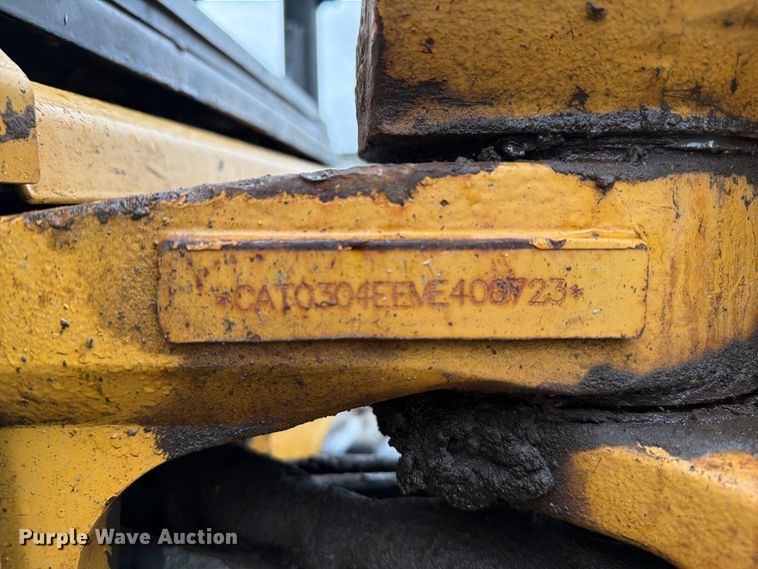 image for item FI0237 2016 Caterpillar 304E2 CR mini excavator