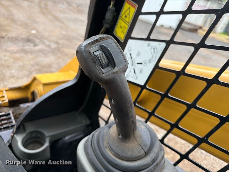 image for item FI0238 2017 Caterpillar 299D2 tracked skid steer loader