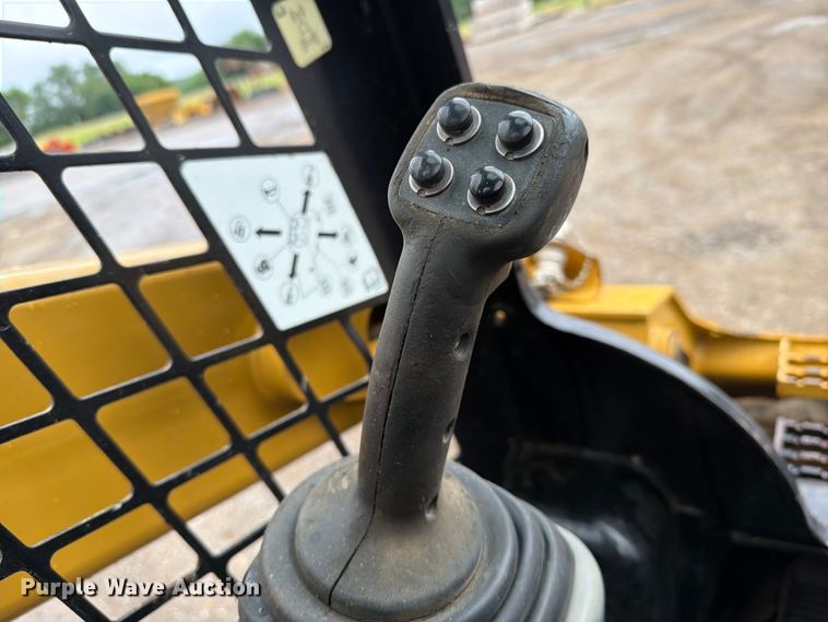 image for item FI0238 2017 Caterpillar 299D2 tracked skid steer loader