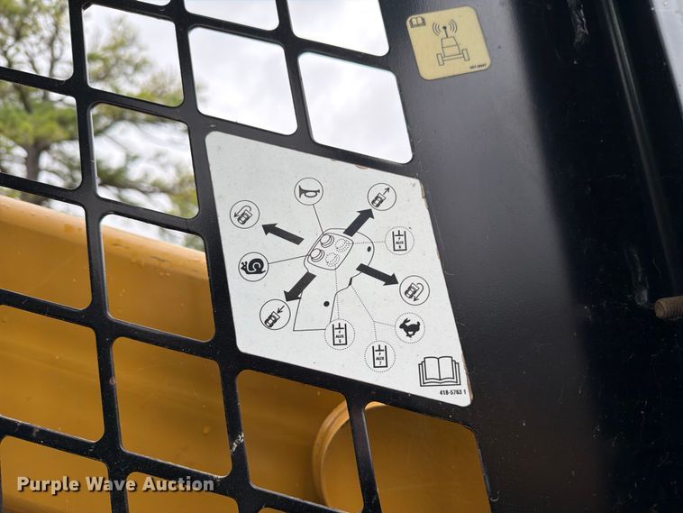 image for item FI0238 2017 Caterpillar 299D2 tracked skid steer loader