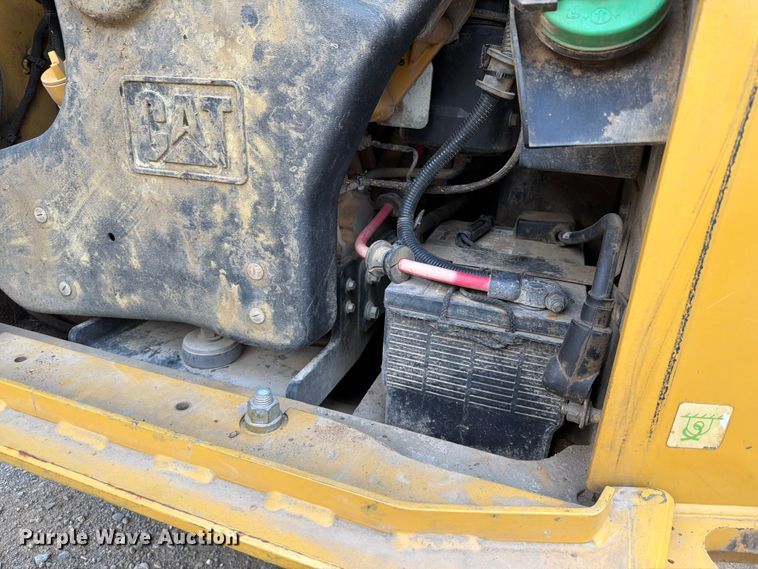 image for item FI0238 2017 Caterpillar 299D2 tracked skid steer loader