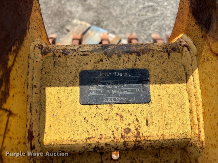 image for item FI0250 John Deere AT192019 backhoe bucket
