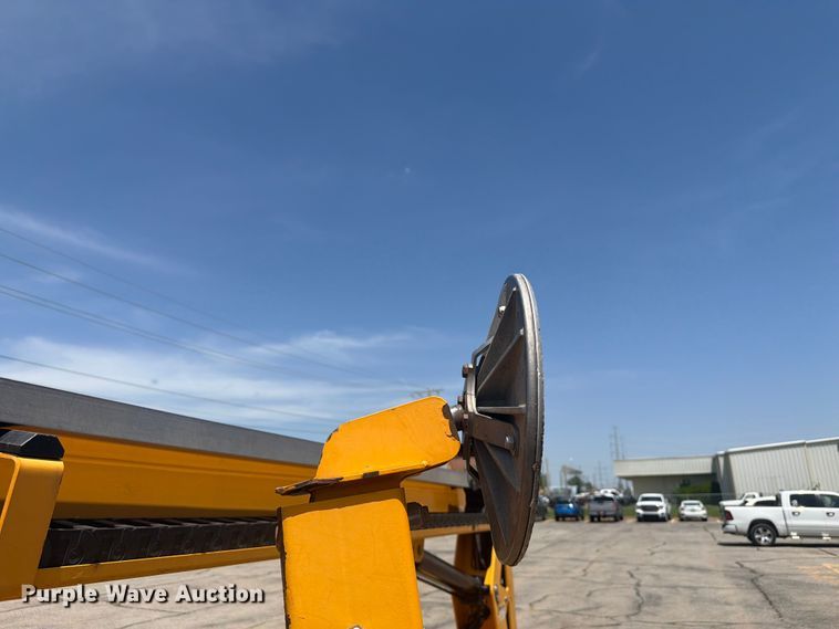 image for item FI0258 2017 Haulotte 5533A boom lift