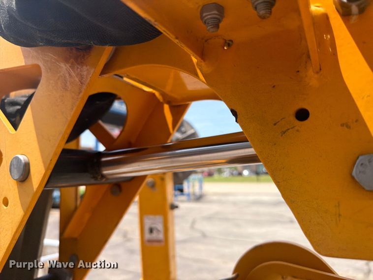 image for item FI0258 2017 Haulotte 5533A boom lift