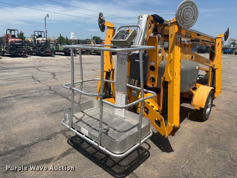 image for item FI0258 2017 Haulotte 5533A boom lift