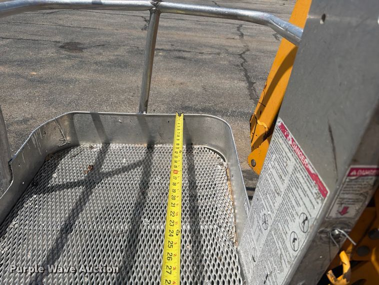 image for item FI0258 2017 Haulotte 5533A boom lift