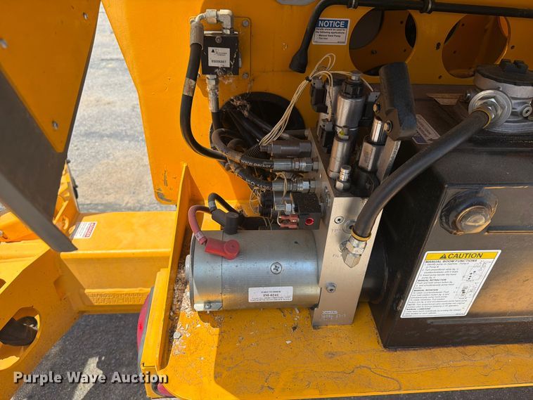 image for item FI0258 2017 Haulotte 5533A boom lift