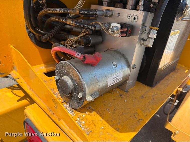 image for item FI0258 2017 Haulotte 5533A boom lift
