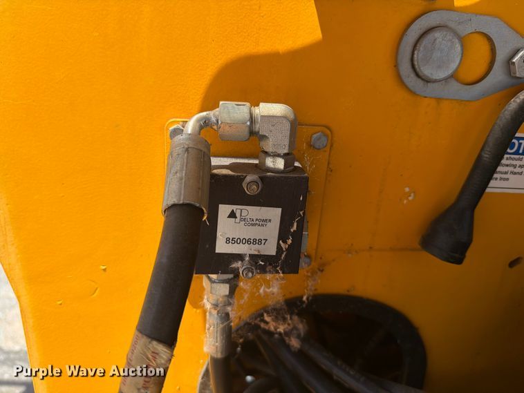 image for item FI0258 2017 Haulotte 5533A boom lift