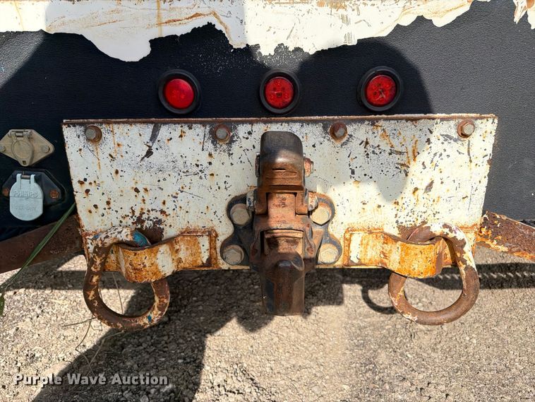 image for item FI0259 2011 International 7400 utility / service truck
