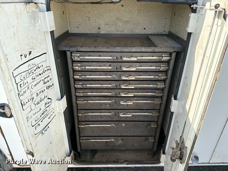image for item FI0259 2011 International 7400 utility / service truck