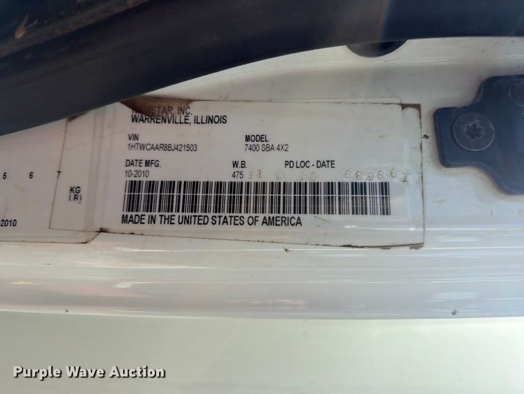 image for item FI0259 2011 International 7400 utility / service truck
