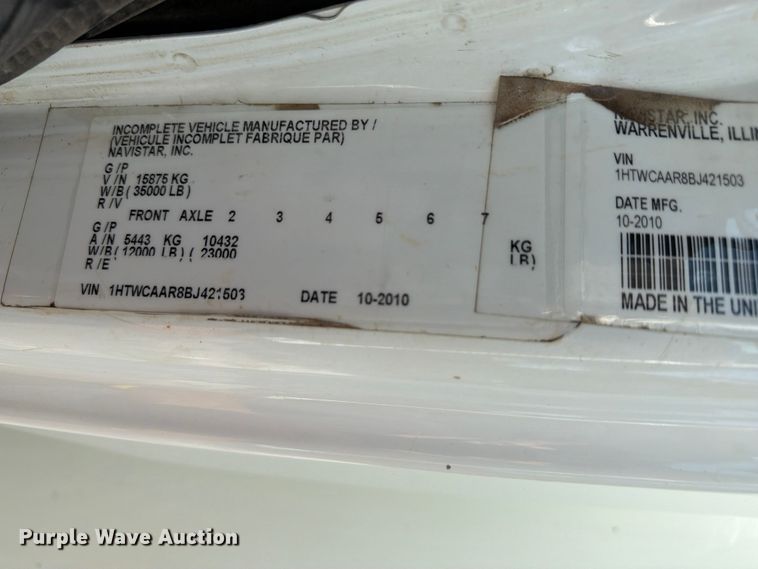 image for item FI0259 2011 International 7400 utility / service truck