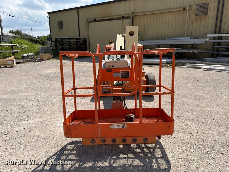 image for item FI0272 1994 JLG 40 Electric boom lift