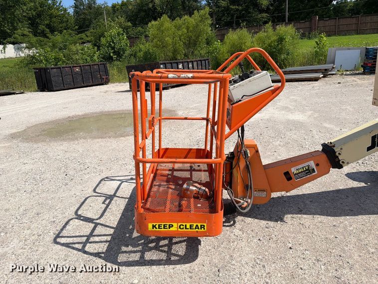 image for item FI0272 1994 JLG 40 Electric boom lift