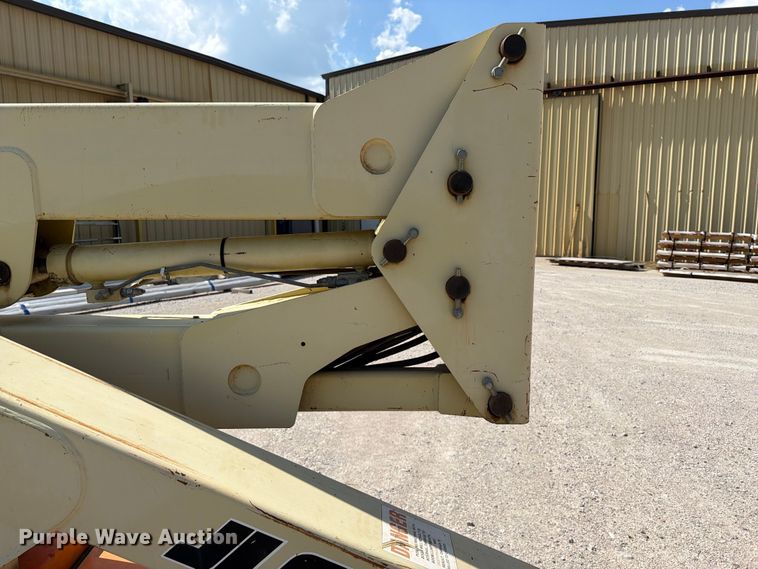 image for item FI0272 1994 JLG 40 Electric boom lift