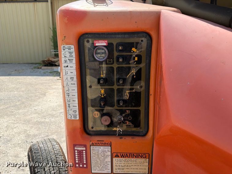 image for item FI0272 1994 JLG 40 Electric boom lift