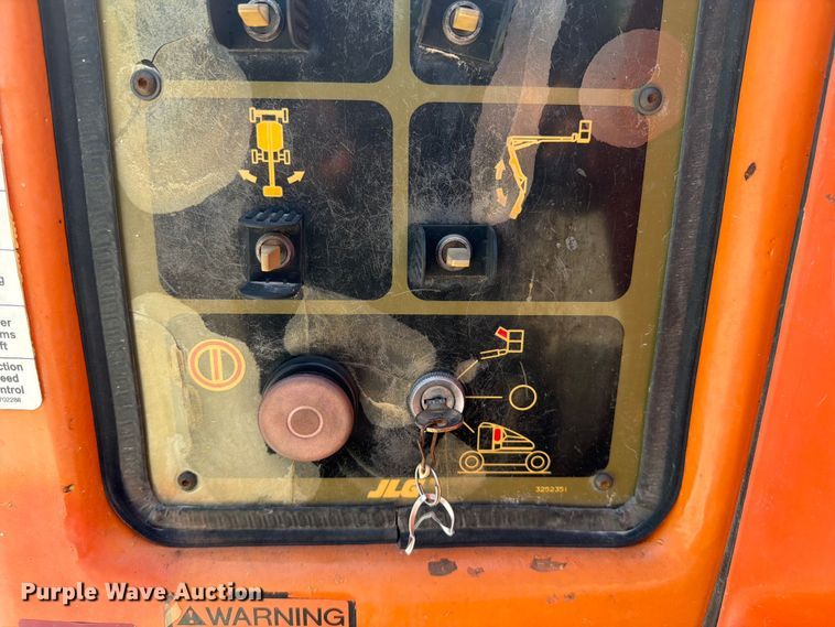 image for item FI0272 1994 JLG 40 Electric boom lift