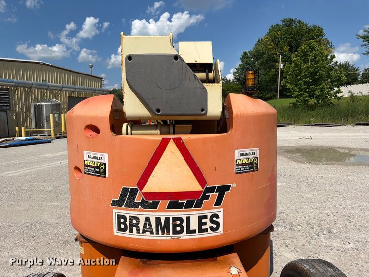 image for item FI0272 1994 JLG 40 Electric boom lift