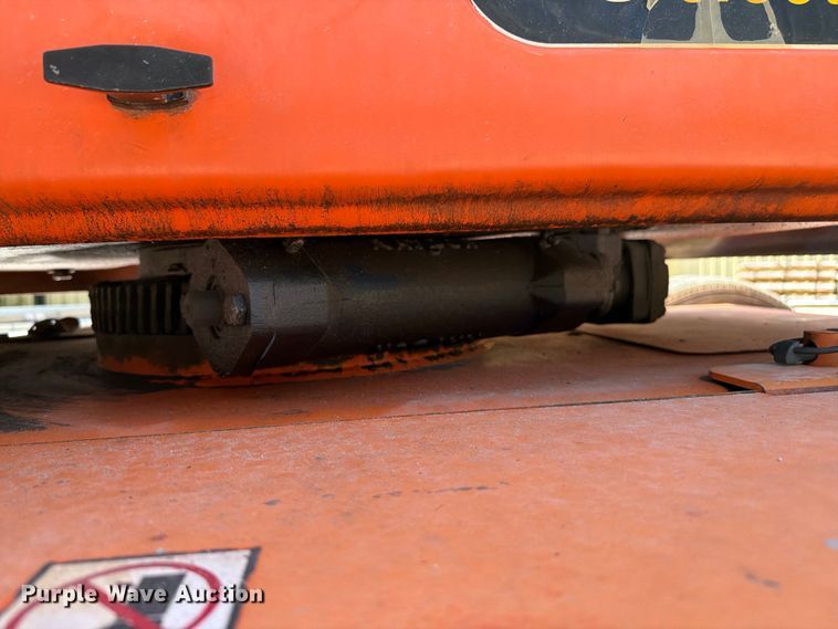 image for item FI0272 1994 JLG 40 Electric boom lift