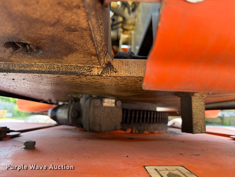 image for item FI0272 1994 JLG 40 Electric boom lift