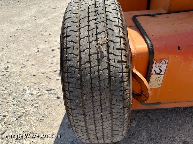 image for item FI0272 1994 JLG 40 Electric boom lift